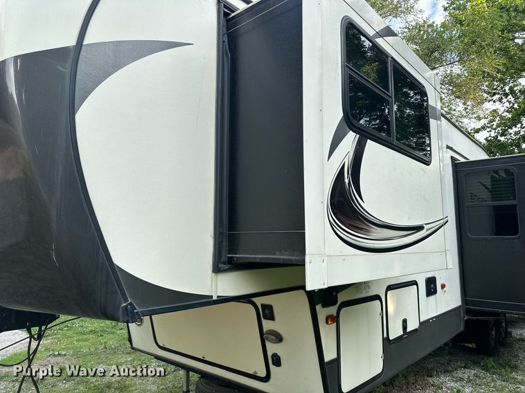 image for item DO5105 2017 Keystone Sprinter  camper