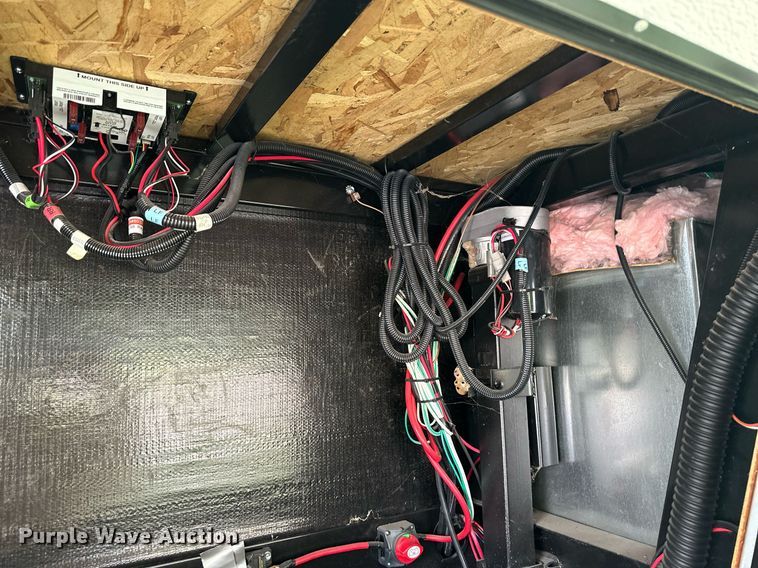 image for item DO5105 2017 Keystone Sprinter  camper