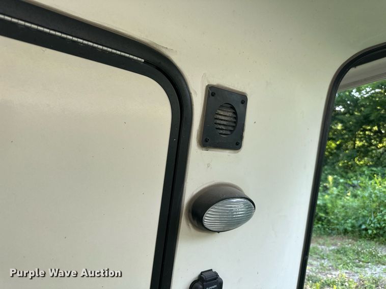 image for item DO5105 2017 Keystone Sprinter  camper