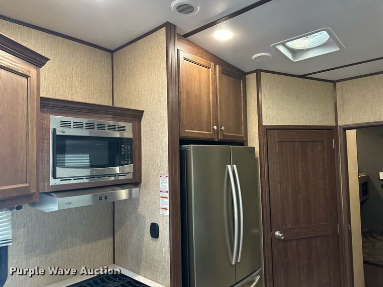 image for item DO5105 2017 Keystone Sprinter  camper