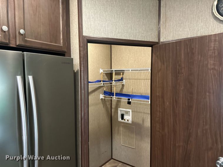 image for item DO5105 2017 Keystone Sprinter  camper