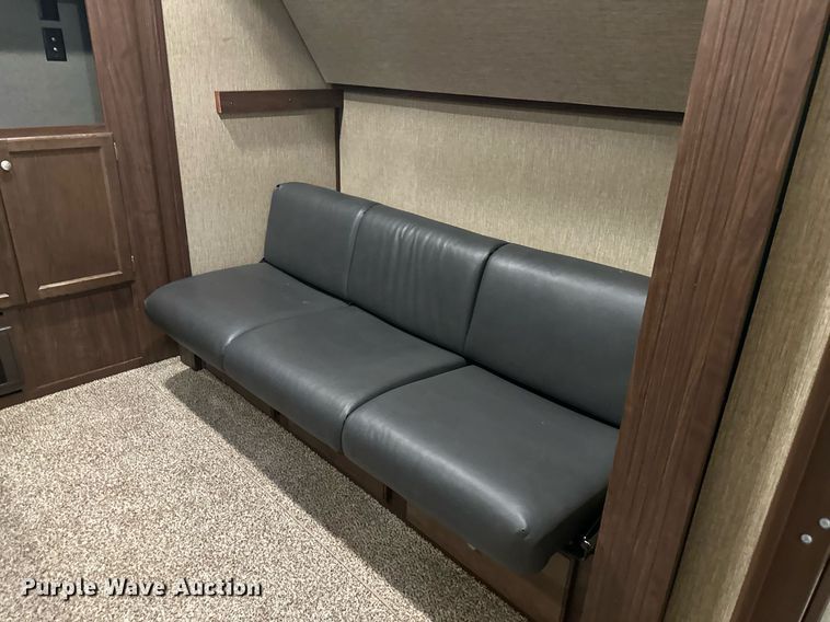 image for item DO5105 2017 Keystone Sprinter  camper