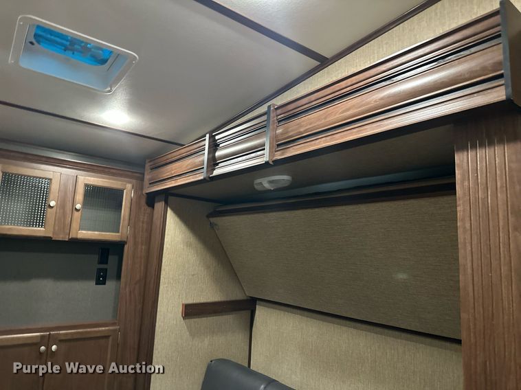 image for item DO5105 2017 Keystone Sprinter  camper