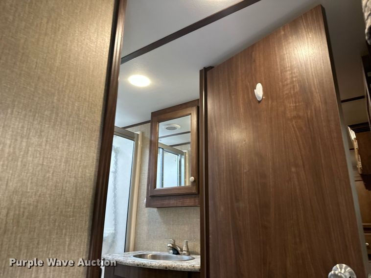 image for item DO5105 2017 Keystone Sprinter  camper