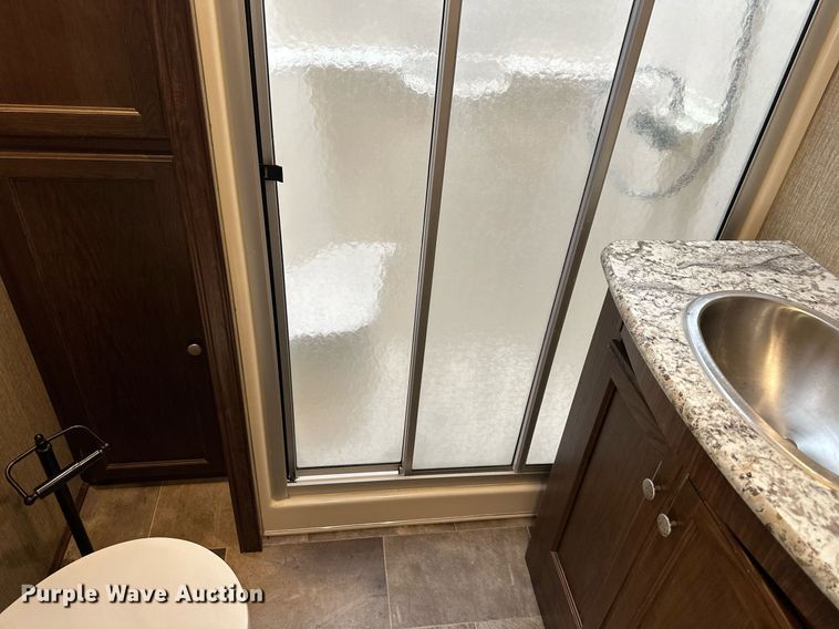 image for item DO5105 2017 Keystone Sprinter  camper