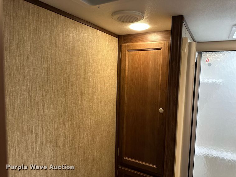 image for item DO5105 2017 Keystone Sprinter  camper