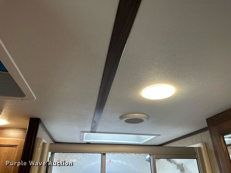 image for item DO5105 2017 Keystone Sprinter  camper