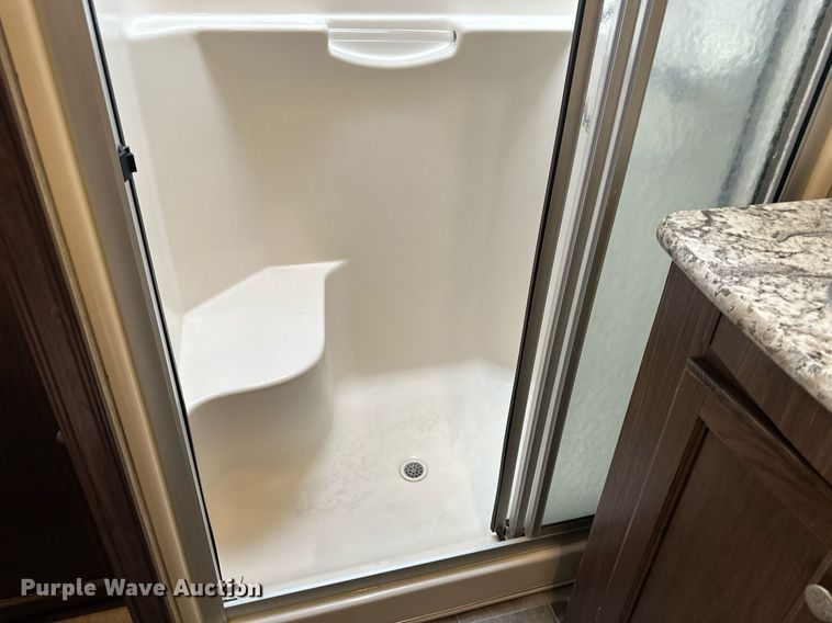 image for item DO5105 2017 Keystone Sprinter  camper