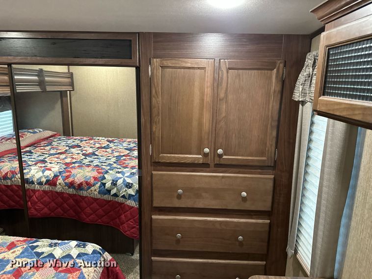 image for item DO5105 2017 Keystone Sprinter  camper