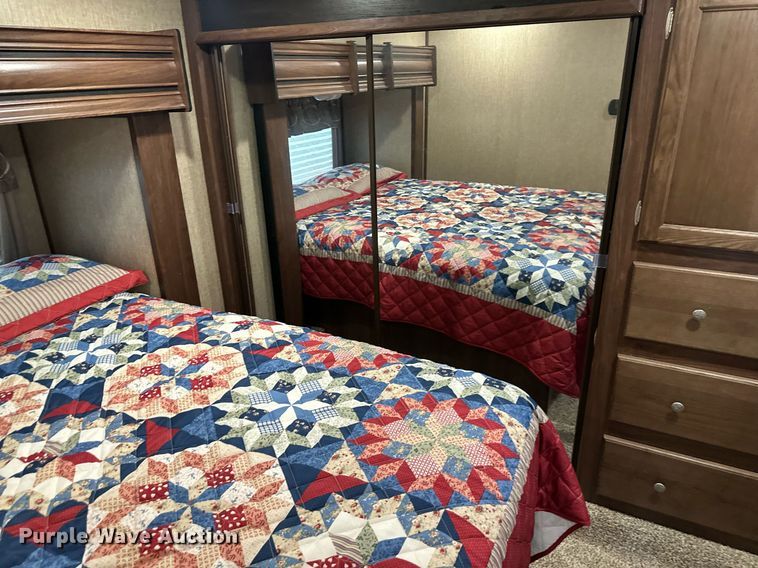 image for item DO5105 2017 Keystone Sprinter  camper