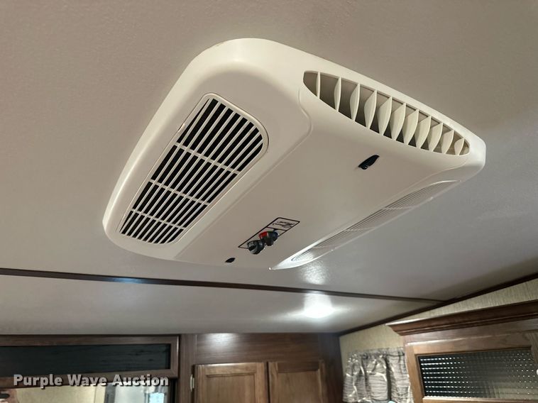 image for item DO5105 2017 Keystone Sprinter  camper