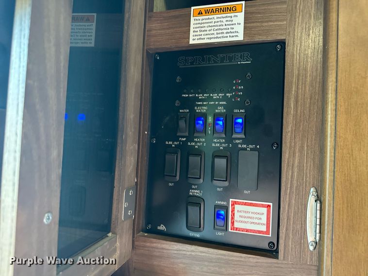 image for item DO5105 2017 Keystone Sprinter  camper