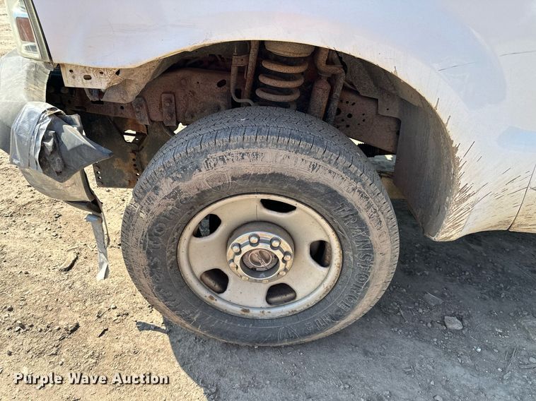 image for item DO5106 2006 Ford F350 Super Duty  SuperCab utility bed pickup truck