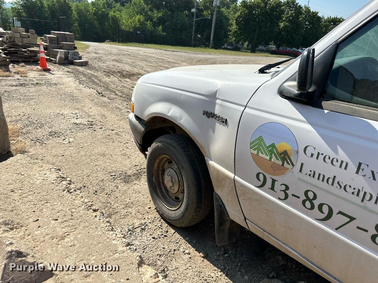 image for item DO5107 1999 Ford Ranger  pickup truck