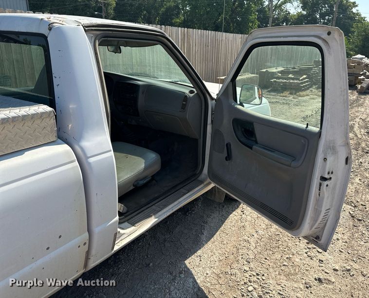 image for item DO5107 1999 Ford Ranger  pickup truck
