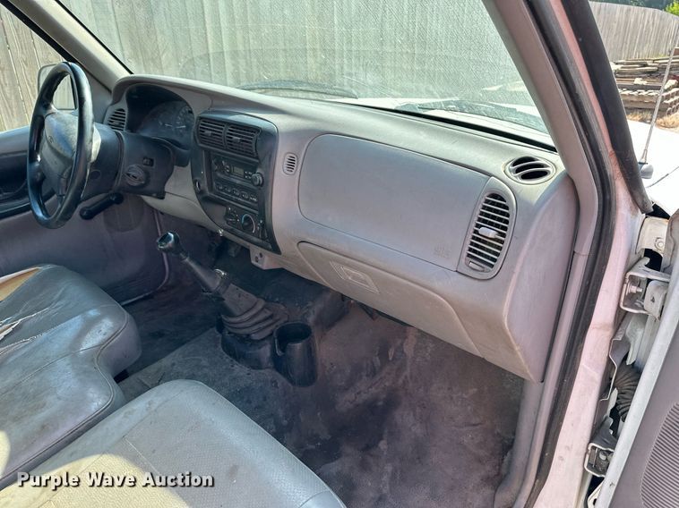 image for item DO5107 1999 Ford Ranger  pickup truck