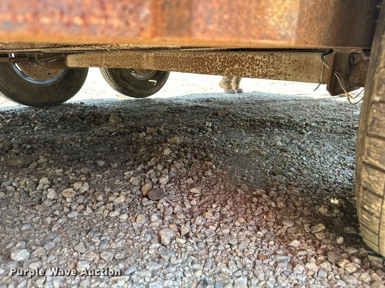 image for item DO5108 2003 L&L BF16  utility trailer