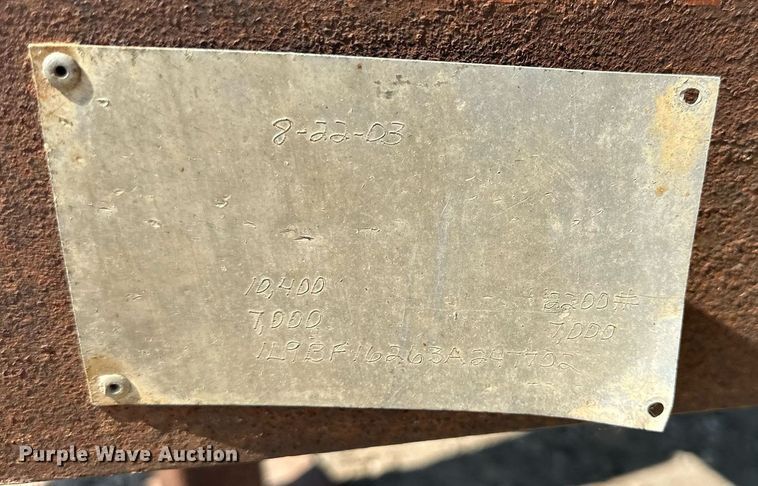 image for item DO5108 2003 L&L BF16  utility trailer