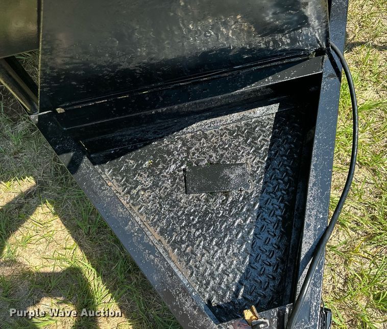 image for item DO5163 2013 Kaufman D Tilt Del  tilt deck equipment trailer