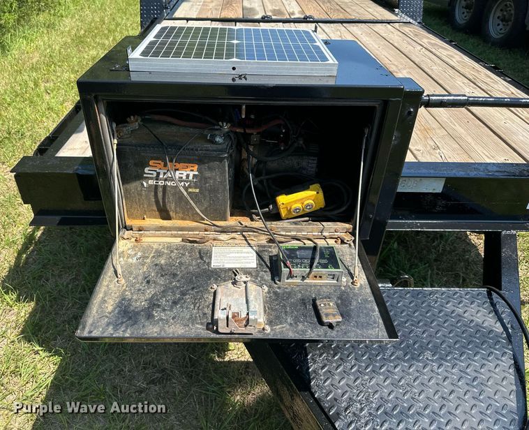 image for item DO5163 2013 Kaufman D Tilt Del  tilt deck equipment trailer