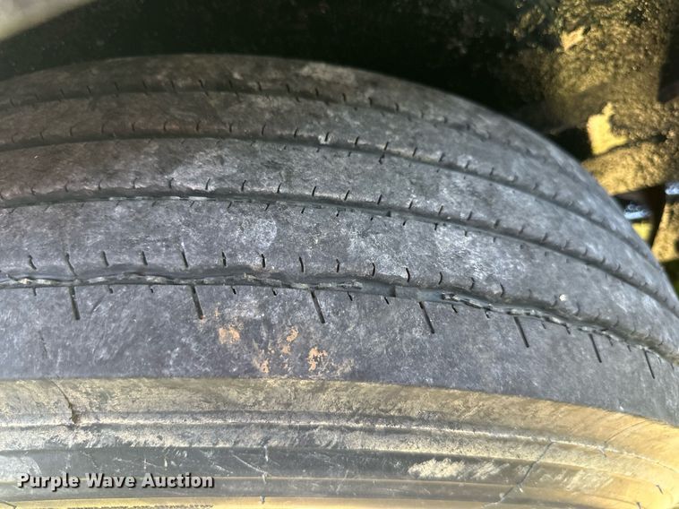 image for item DO5163 2013 Kaufman D Tilt Del  tilt deck equipment trailer