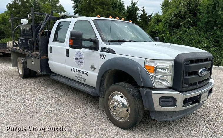image for item DO5169 2015 Ford F550 Super Duty XL  Crew Cab flatbed truck