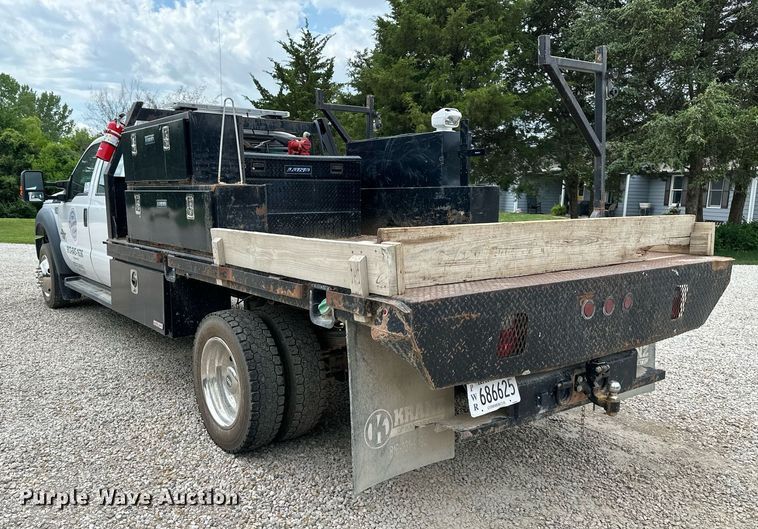 image for item DO5169 2015 Ford F550 Super Duty XL  Crew Cab flatbed truck