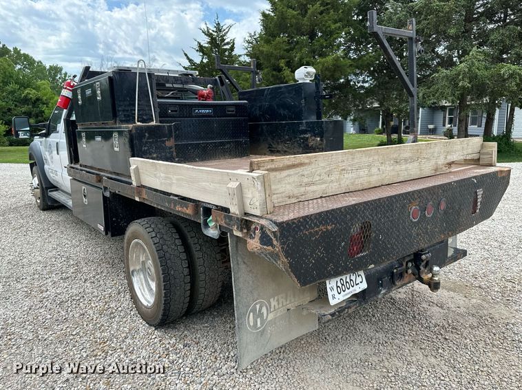 image for item DO5169 2015 Ford F550 Super Duty XL  Crew Cab flatbed truck