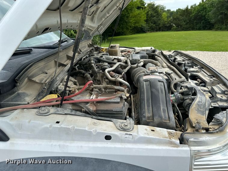 image for item DO5169 2015 Ford F550 Super Duty XL  Crew Cab flatbed truck