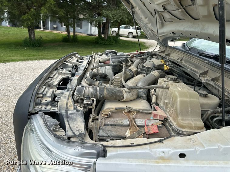 image for item DO5169 2015 Ford F550 Super Duty XL  Crew Cab flatbed truck