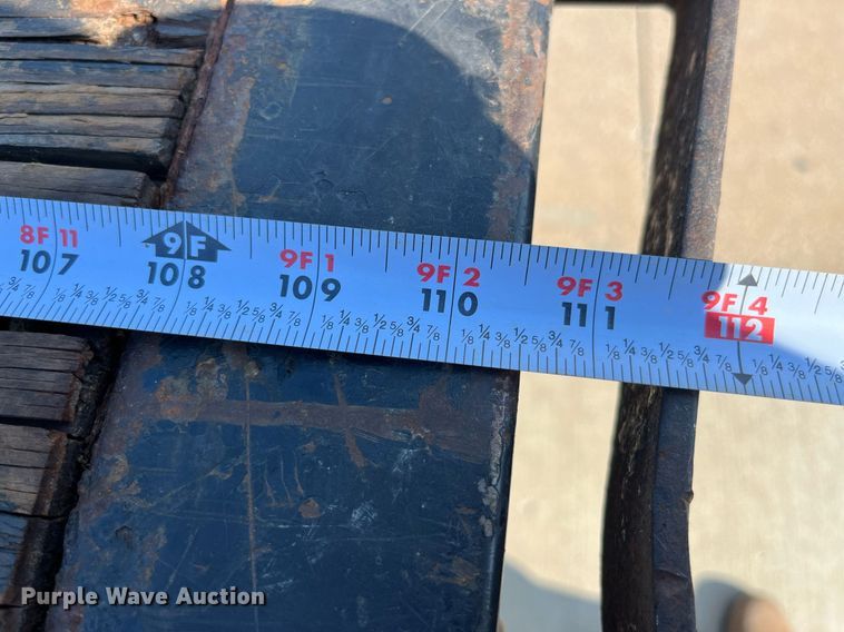 image for item DP0526 2007 Chevrolet Silverado 3500HD  flatbed pickup truck