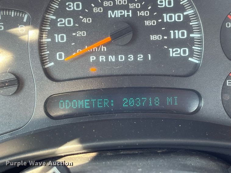 image for item DP0526 2007 Chevrolet Silverado 3500HD  flatbed pickup truck