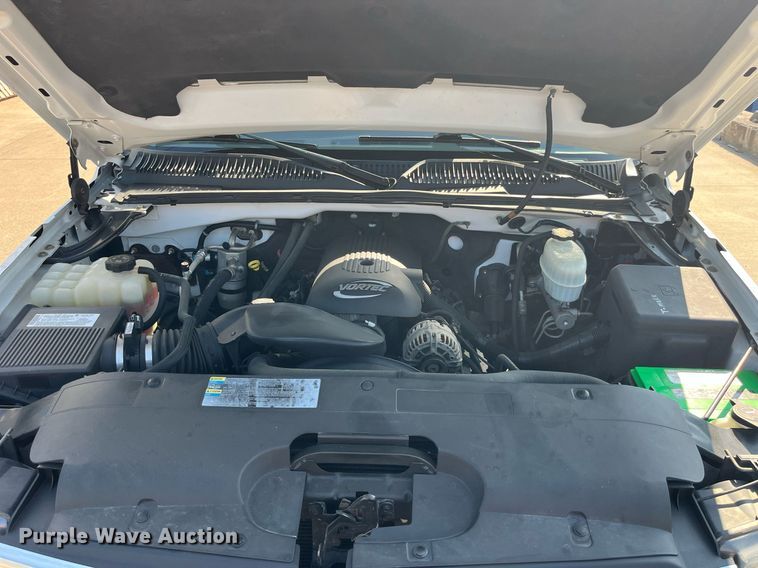 image for item DP0526 2007 Chevrolet Silverado 3500HD  flatbed pickup truck