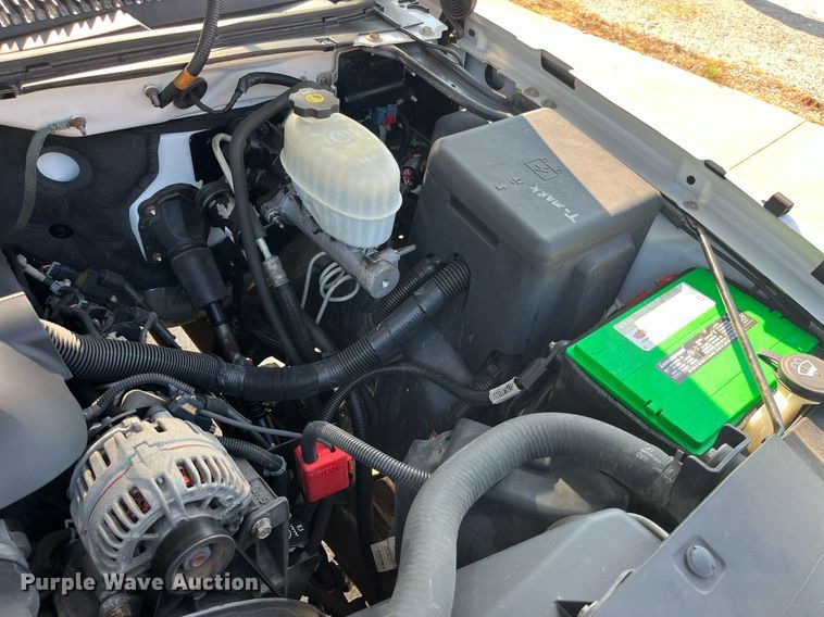 image for item DP0526 2007 Chevrolet Silverado 3500HD  flatbed pickup truck