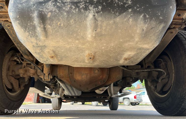 image for item DP0526 2007 Chevrolet Silverado 3500HD  flatbed pickup truck