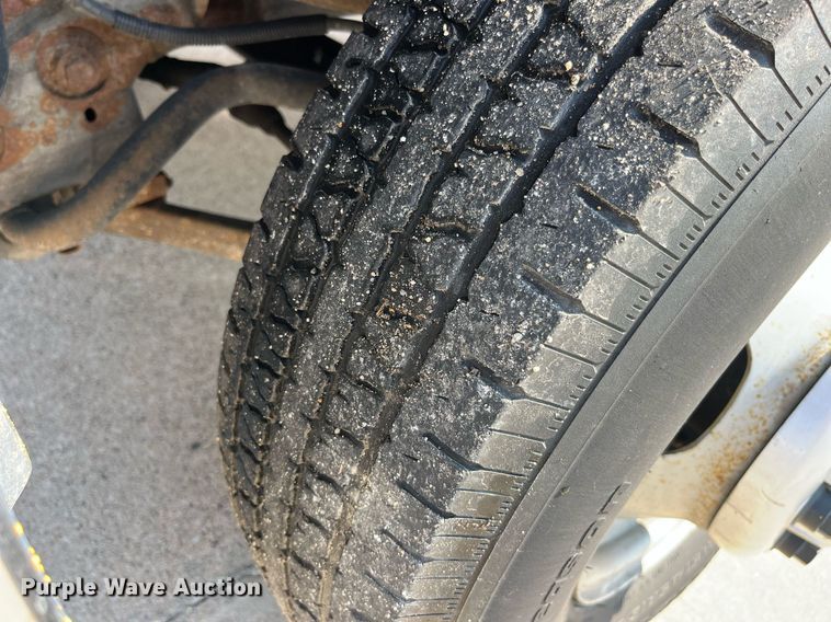 image for item DP0526 2007 Chevrolet Silverado 3500HD  flatbed pickup truck