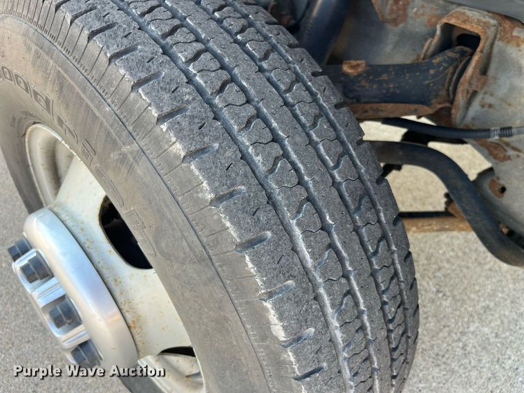 image for item DP0526 2007 Chevrolet Silverado 3500HD  flatbed pickup truck