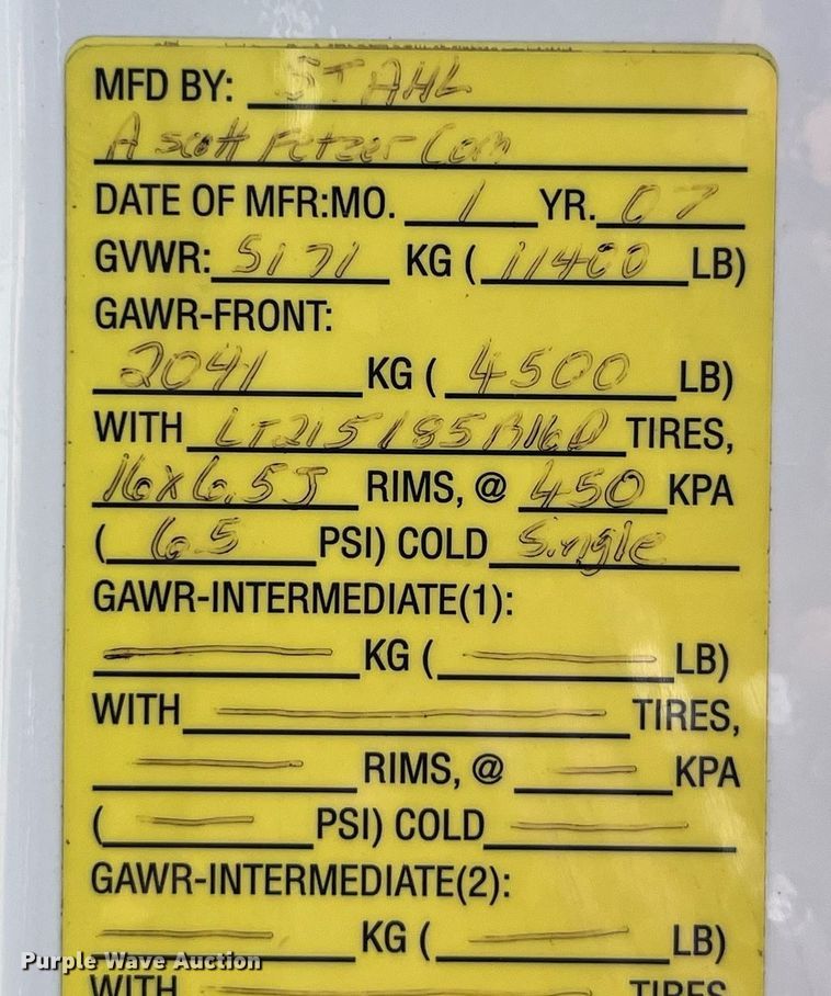 image for item DP0526 2007 Chevrolet Silverado 3500HD  flatbed pickup truck