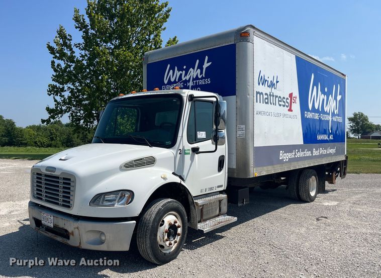 image for item DP0527 2005 Freightliner Business Class M2  box truck