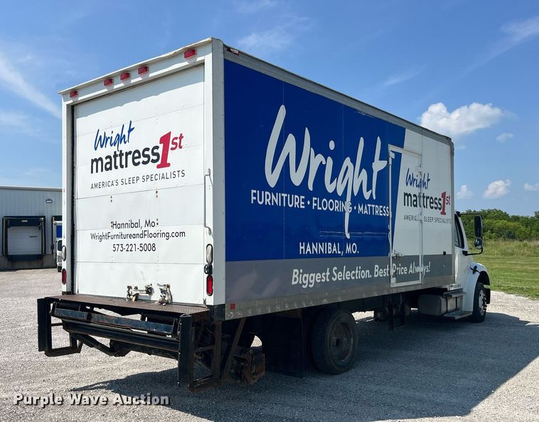 image for item DP0527 2005 Freightliner Business Class M2  box truck