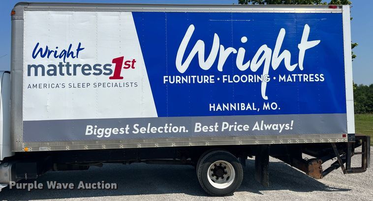 image for item DP0527 2005 Freightliner Business Class M2  box truck