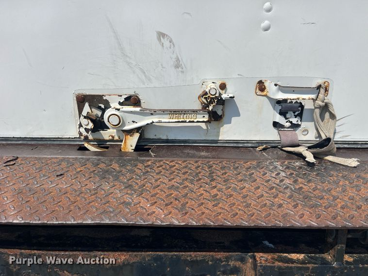 image for item DP0527 2005 Freightliner Business Class M2  box truck