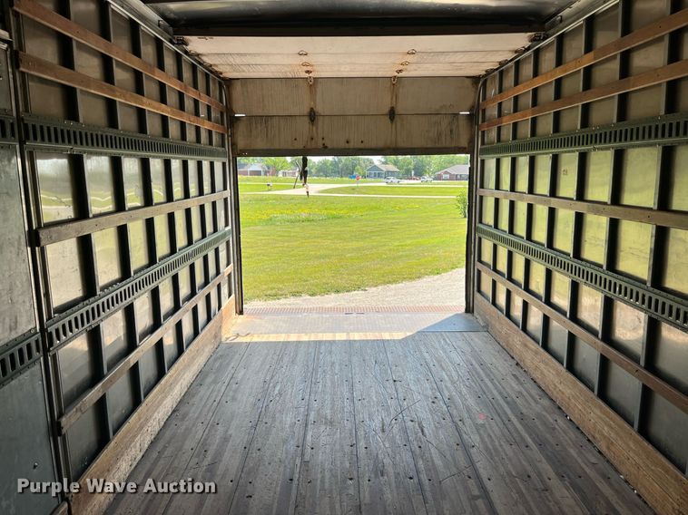 image for item DP0527 2005 Freightliner Business Class M2  box truck