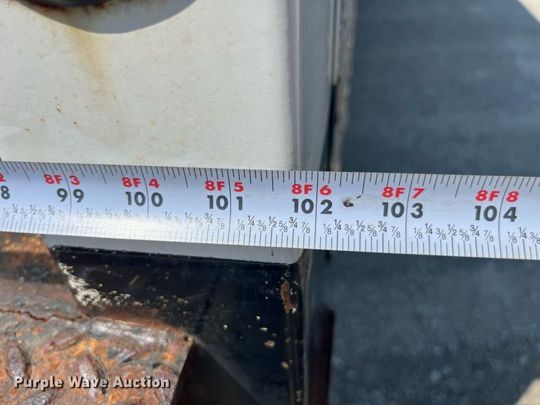 image for item DP0527 2005 Freightliner Business Class M2  box truck