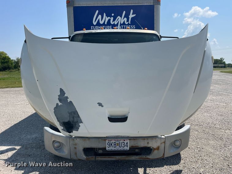 image for item DP0527 2005 Freightliner Business Class M2  box truck