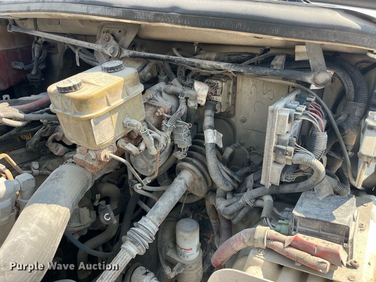 image for item DP0527 2005 Freightliner Business Class M2  box truck