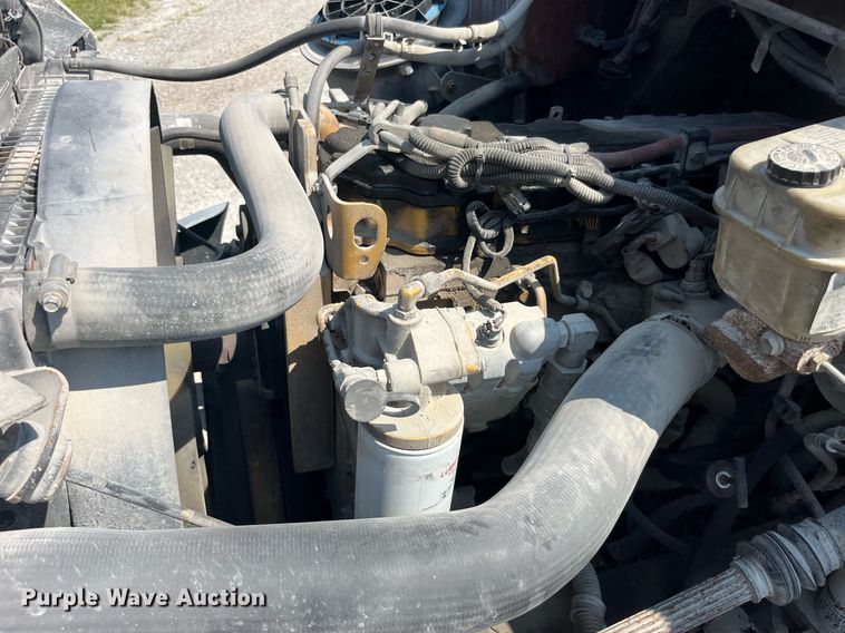 image for item DP0527 2005 Freightliner Business Class M2  box truck