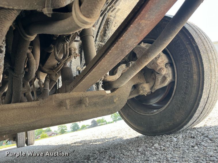 image for item DP0527 2005 Freightliner Business Class M2  box truck