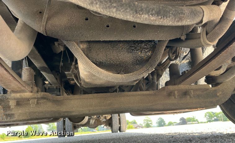 image for item DP0527 2005 Freightliner Business Class M2  box truck