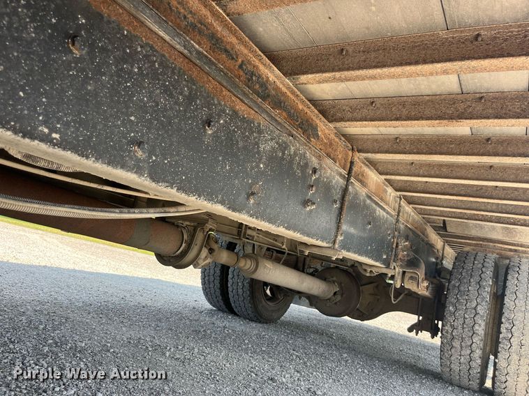 image for item DP0527 2005 Freightliner Business Class M2  box truck